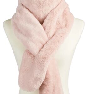 NEW NWT COLAUNDRY Luxurious Pink Faux Fur Scarf PERFECT PRESENT, OR Using SKIING